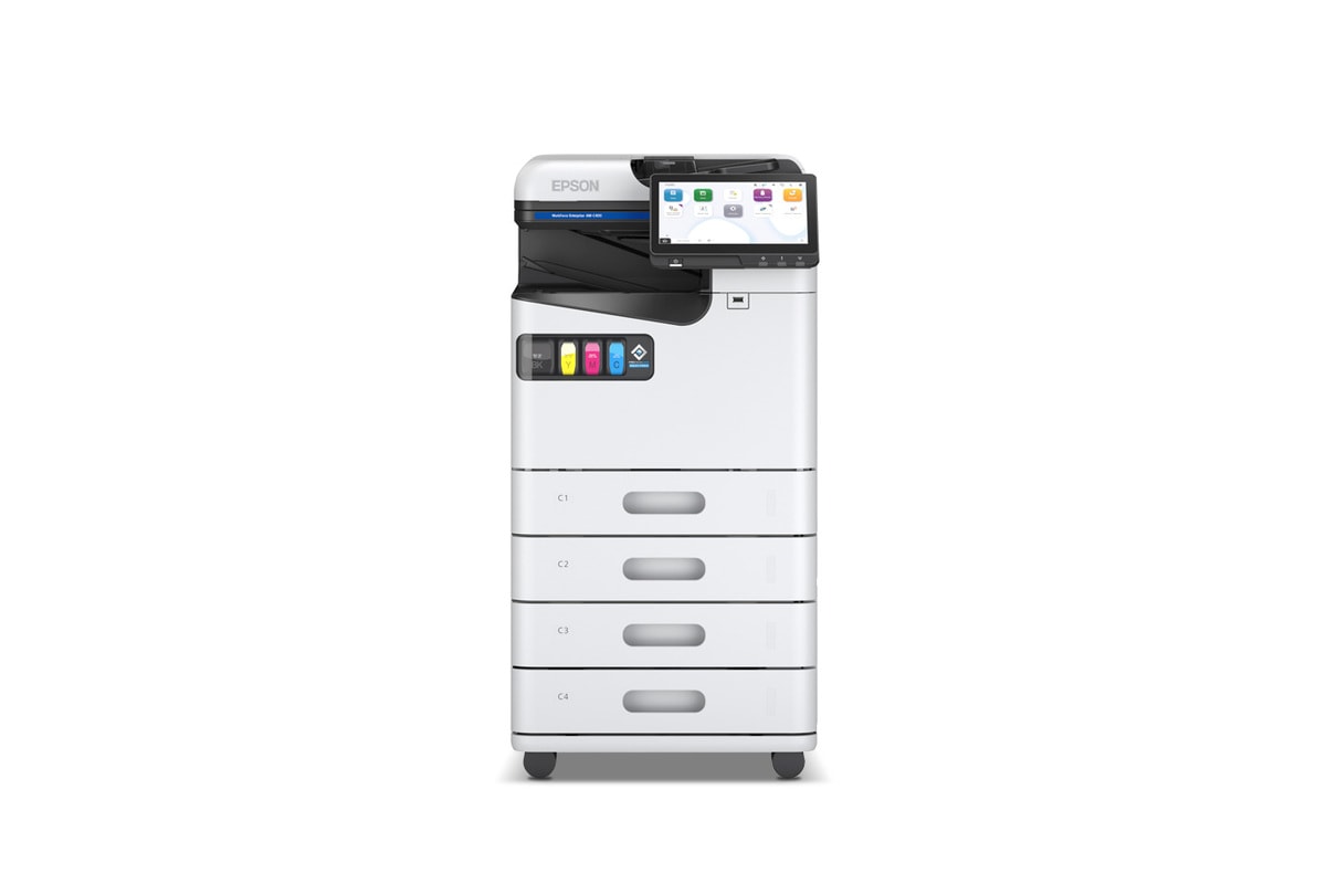 Vista frontal de la Epson WorkForce Enterprise AM-C400 sobre fondo blanco
